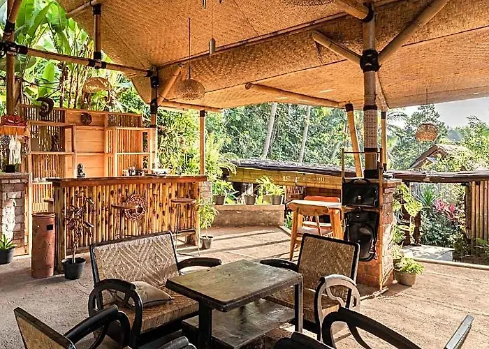 Hotel Kusfarm Bali By Ahm 3*